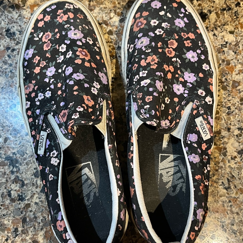 Vans Women's Black Floral Slip-On Sneakers